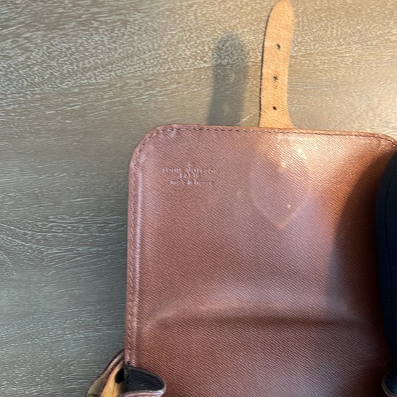 LOUIS VUITTON MONOGRAM CANVAS CARTOUCHIERE - Picture 4 of 5